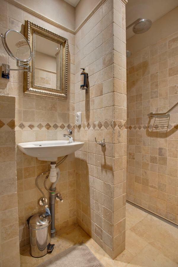 Rue Galilee Bed & Breakfast Marseillan  Ngoại thất bức ảnh